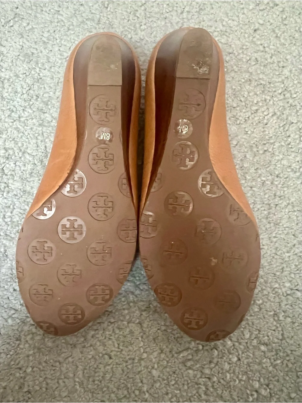 Tory Burch Sally Wedge - Tan Pebbled Leather Gold Logo Medallion- 8M